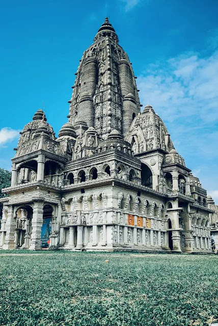 ओना कोना मंदिर