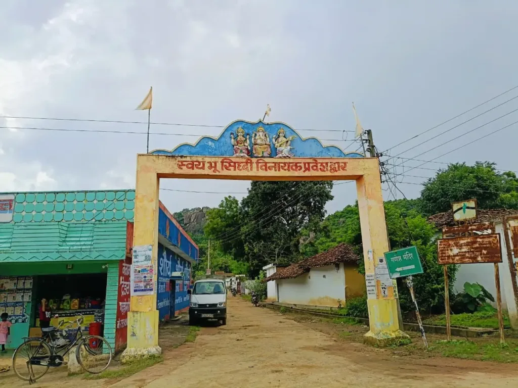 Ganesh Mandir Gadhdongari Belargaon (1)
