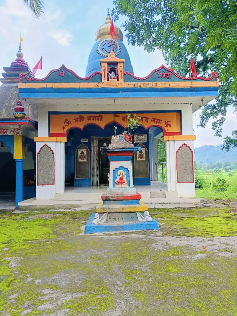Ganesh Mandir Gadhdongari Belargaon (10)