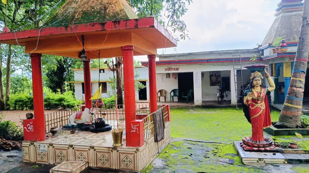 Ganesh Mandir Gadhdongari Belargaon (2)