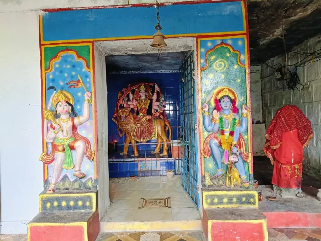 Ganesh Mandir Gadhdongari Belargaon (4)