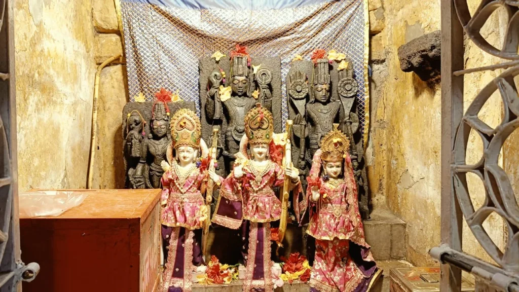 Karneshwar Mahadev Mandir कर्णेश्वर महादेव मंदिर (12).webp