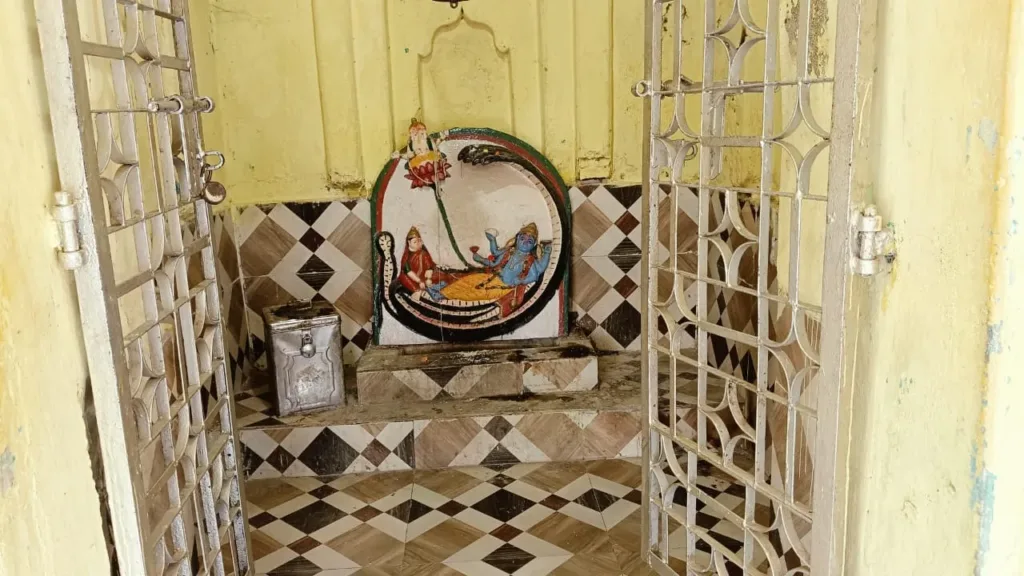 Karneshwar Mahadev Mandir कर्णेश्वर महादेव मंदिर (14)