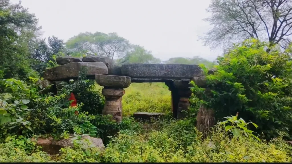 Vishnu Temple devinagaon kanker (1)